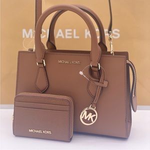Michael Kors Small Satchel Crossbody And
Wallet Set Brown